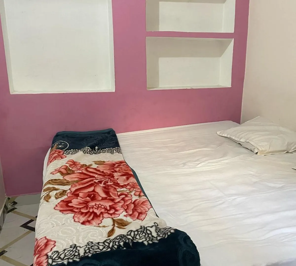 Aparajita Paying Guest House فاراناسي 0*,  الهند